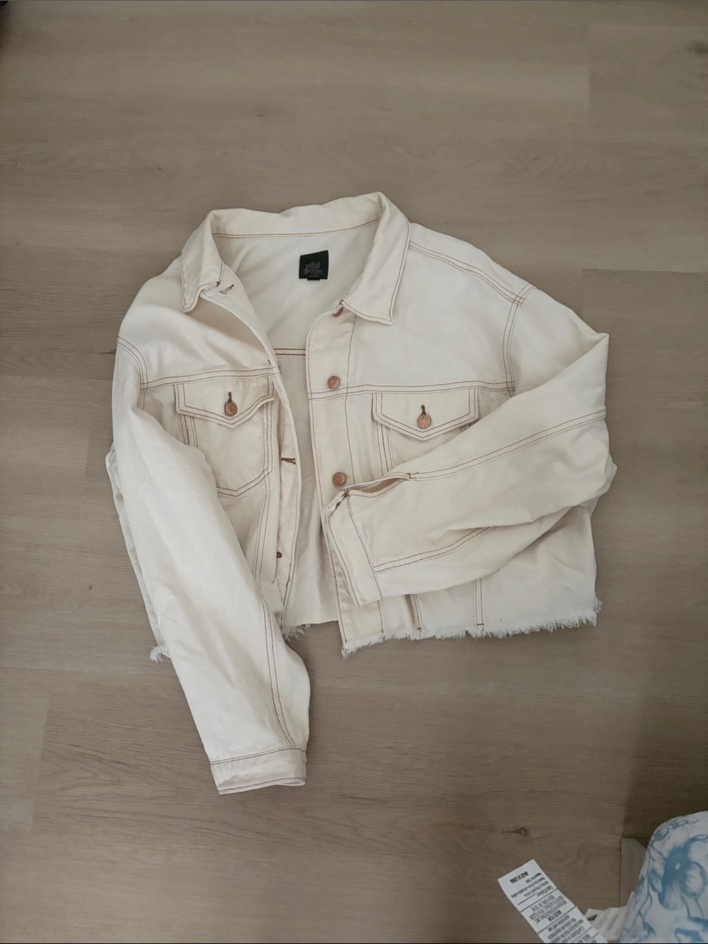 Cream Cropped Denim Jacket - Unbranded